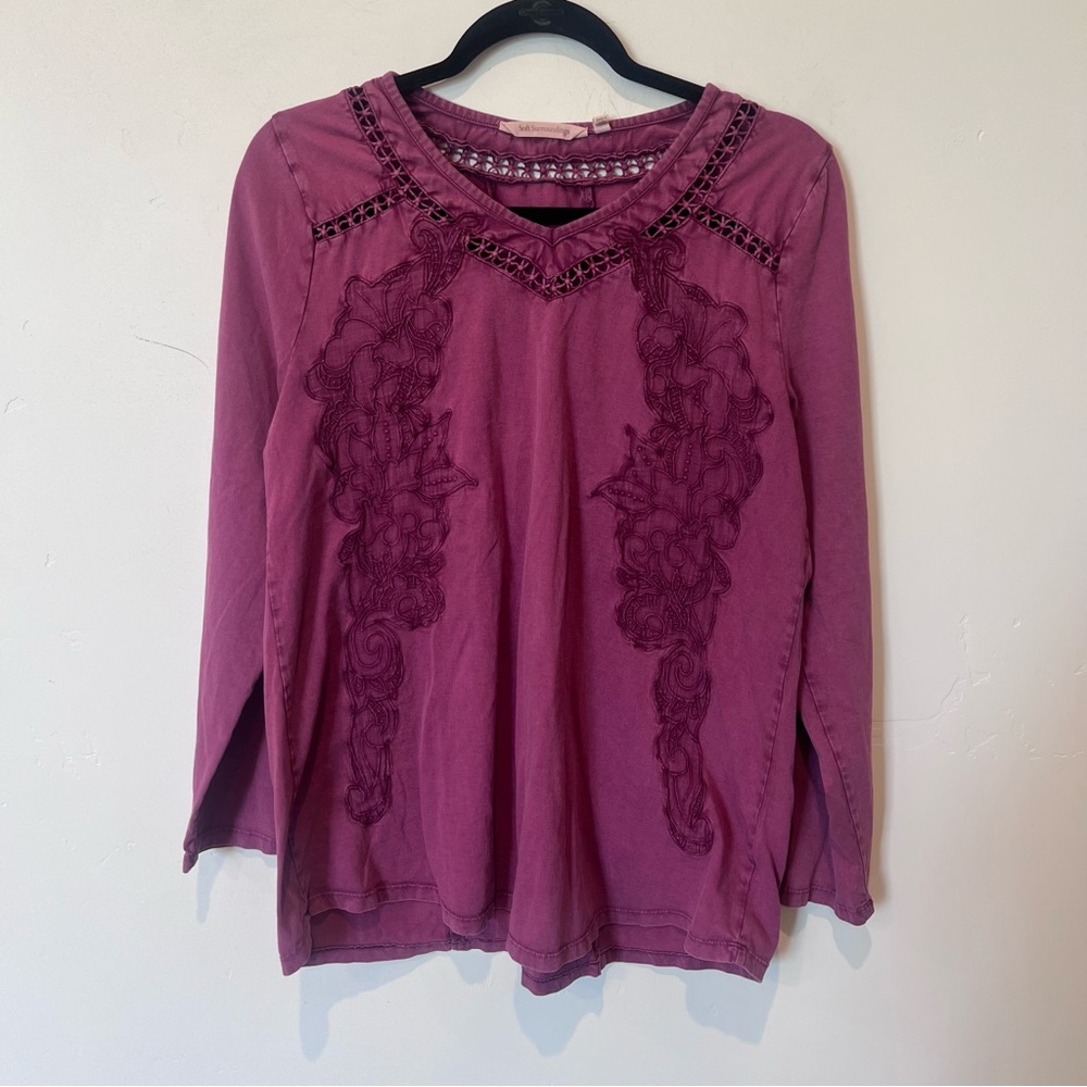 Soft Surroundings Women's Embroidered Berry Long Sleeve Top Size Large Cotton